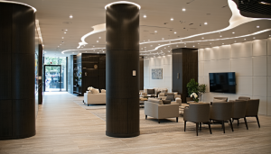 Dans l’univers de la construction et de la rénovation intérieure, le nez de cloison se présente comme un élément crucial malgré sa discrétion apparente. Au-delà de sa fonction esthétique, il joue un rôle fondamental dans la protection des extrémités des [&hellip;]