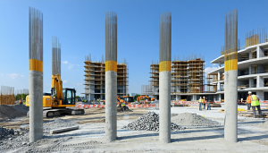 Dans le domaine de la construction, le choix du matériau pour les poteaux de clôture ou de support est une décision capitale qui influencera durablement la solidité et l’esthétique du projet. Le béton, matériau au cœur des innovations en 2025, [&hellip;]